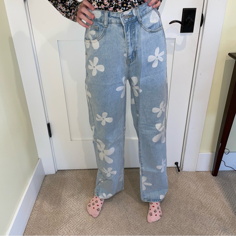 Flower Straight Leg Jeans XS - Size 2
